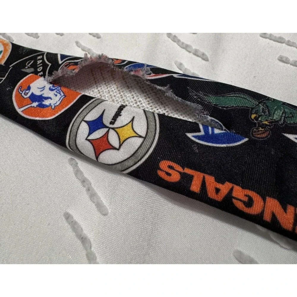 Vintage 1994 NFL Mens Necktie Football Team Logos Wallywear 49ers Seahawks 54”